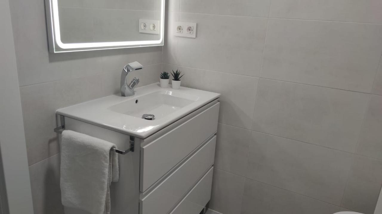Casa Gascona Con Parking, Wifi Y Netflix Gratis!! By Delabra Apartments Oviedo Exterior photo